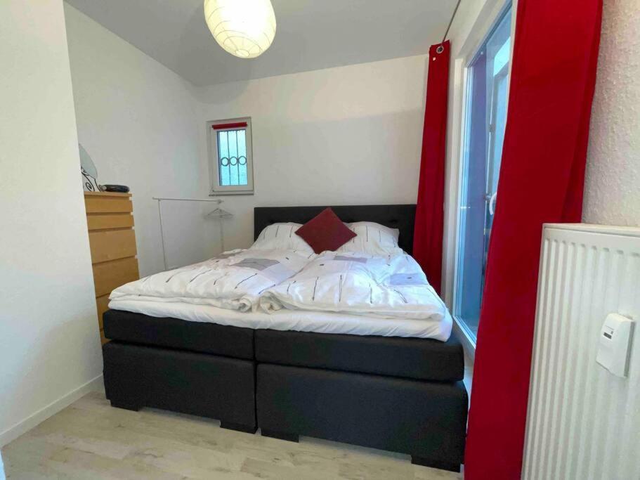 Schoenes Bungalow, Check-In Kontaktlos, Zentral Duisburgo Esterno foto