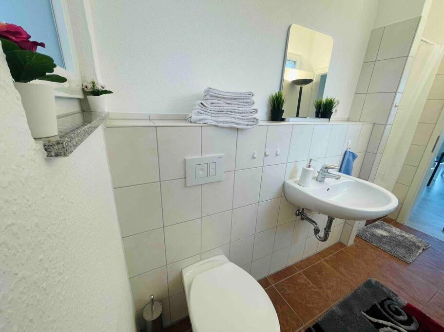 Schoenes Bungalow, Check-In Kontaktlos, Zentral Duisburgo Esterno foto